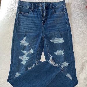 American Eagle The Dream Jean Curvy Super Hi-Rise Jegging with Distressing